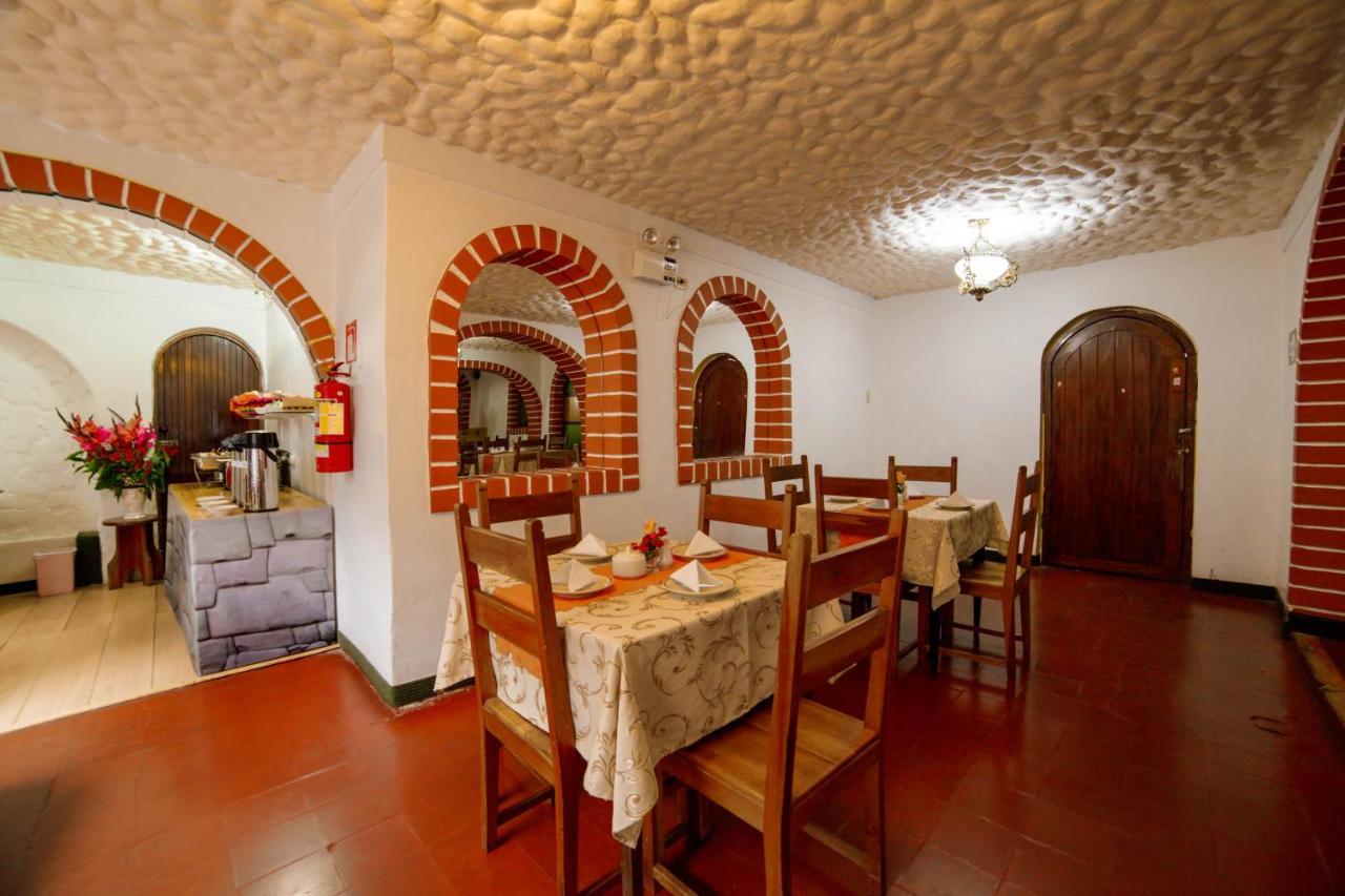 Carlos V Hotel Cusco Exterior photo